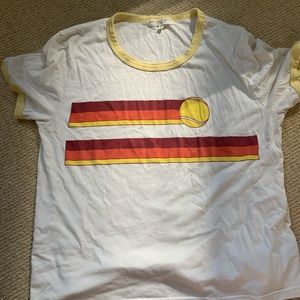 Tee